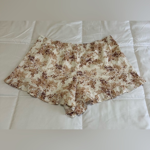New Abercrombie & Fitch Shorts size XL - Picture 2 of 3